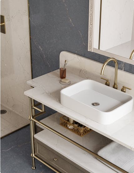 Bathrooms: Furniture, sinks, shower tray